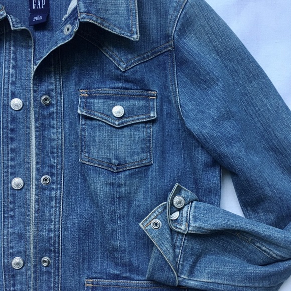 Gap Denim Jacket - Picture 5 of 5